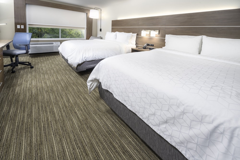 Suite, 2 Queen Beds, Accessible (Communications, Accessible Tub) - Photo 3