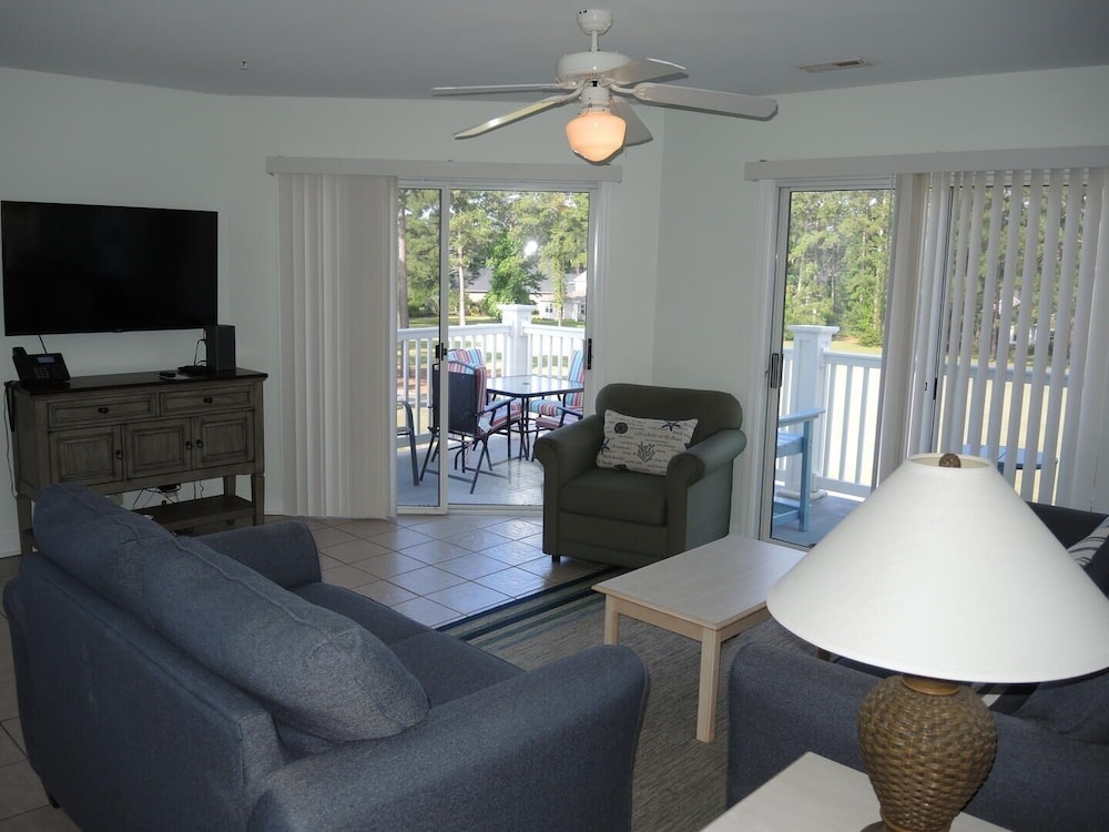 Condo, 1 Bedroom photo 1