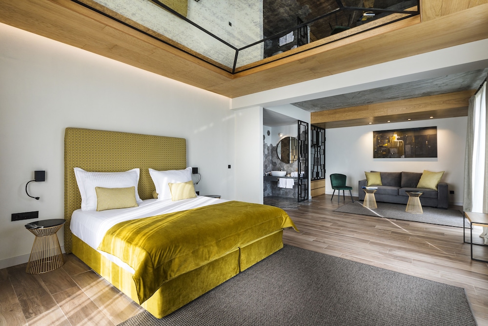 Junior Suite - Photo 1