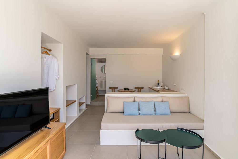 Duplex Suite with outdoor hottub Caldera View - Photo 9
