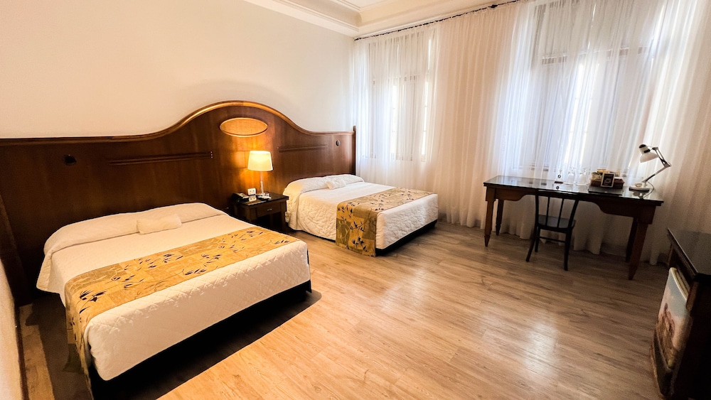 Deluxe Triple Room, 1 Double Bed