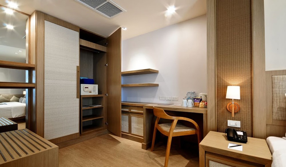 Family with Bunkbed - Photo 9