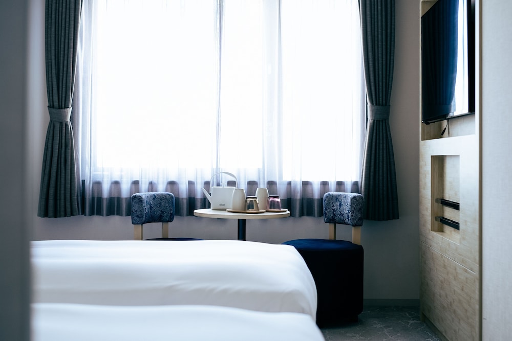 Twin Room - Photo 3