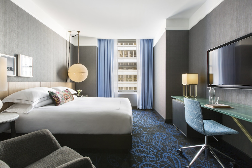 Studio Suite, 1 King Bed (Deep Soaking Tub)
