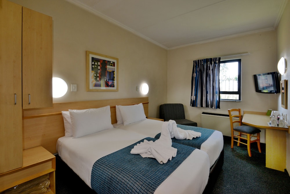 Twin Room, Non Smoking photo 1