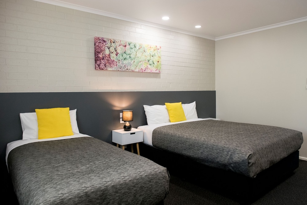 Triple Room with Kitchenette photo 1