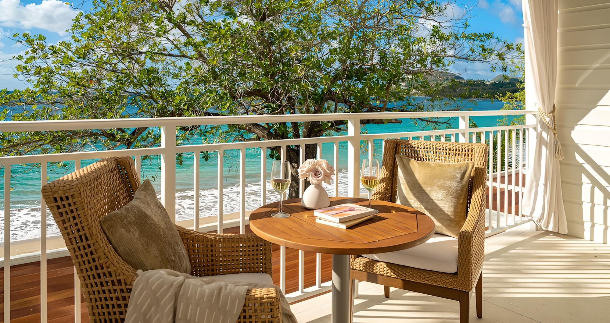 Halcyon Shore House Butler Suite w/ Balcony Tranquility Soaking Tub photo 2