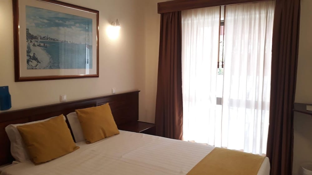 Standard Double or Twin Room - Photo 1