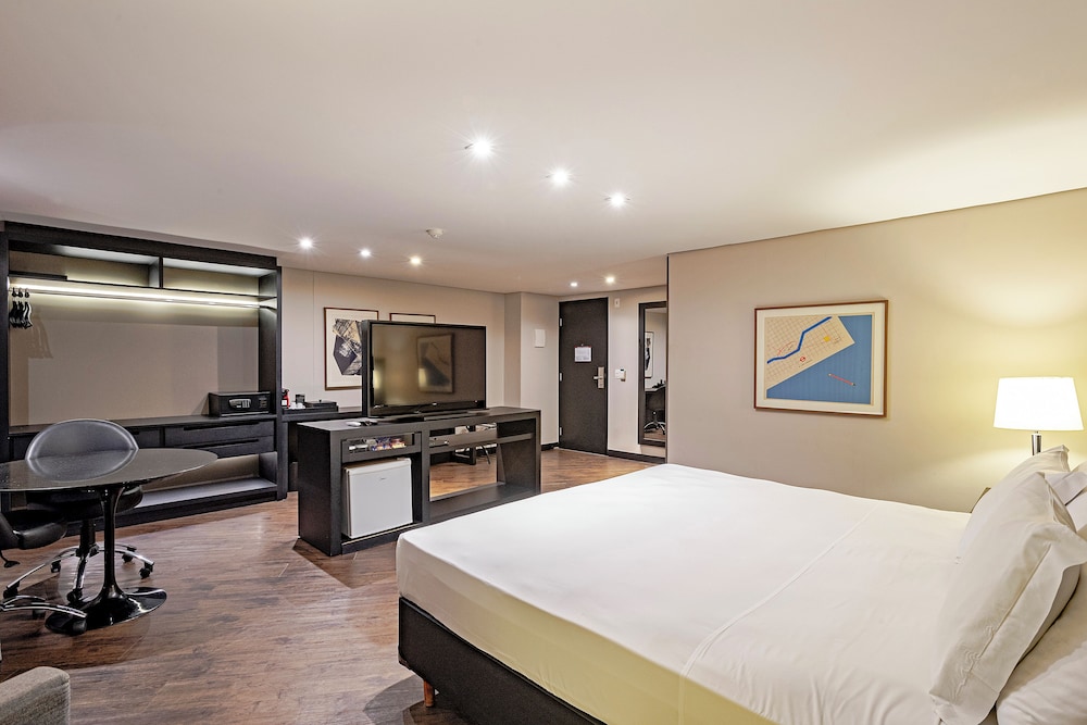 Family Room, 1 Bedroom, City View