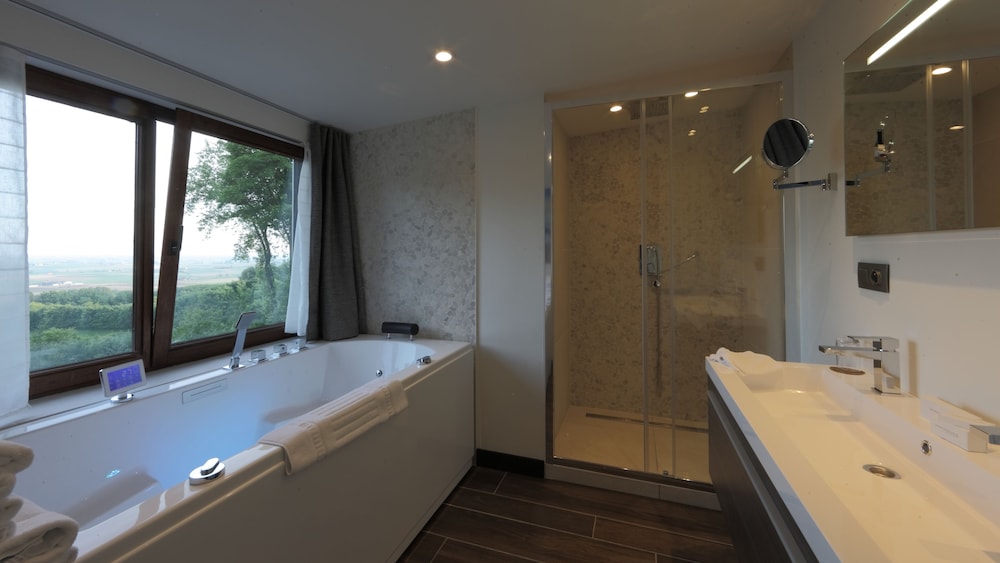 Prestige Room, Valley View photo 2