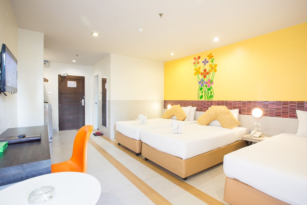 Deluxe Triple Room photo 2