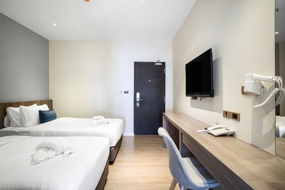 Standard Twin Room - Photo 2