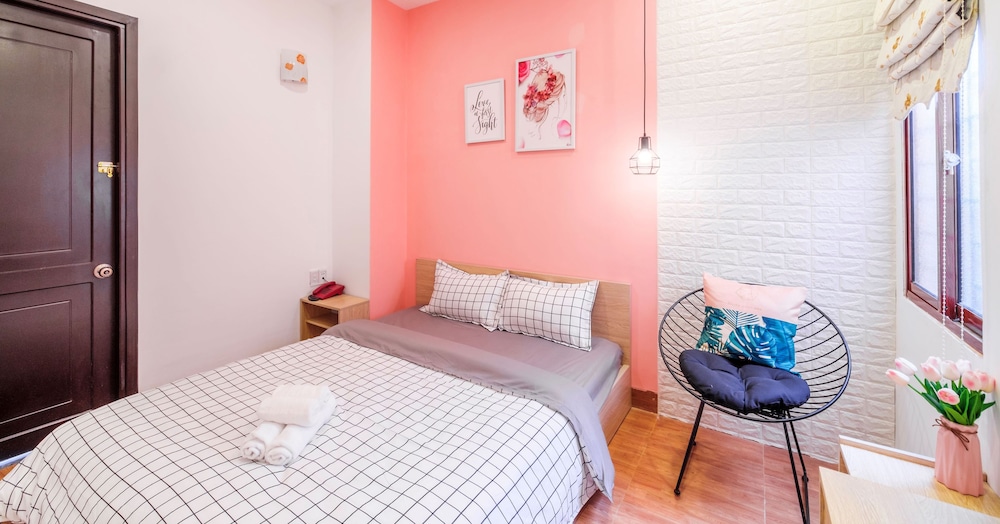 Sunny Standard Double Room - Photo 4