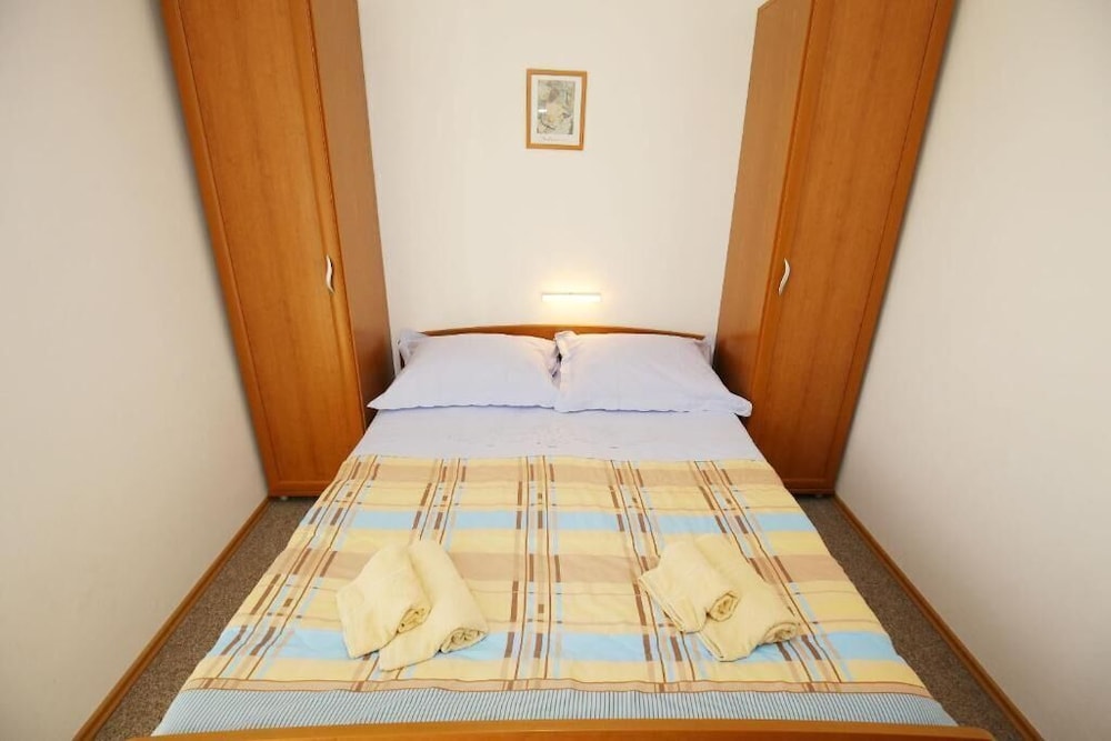 Apartment (A4) photo 1