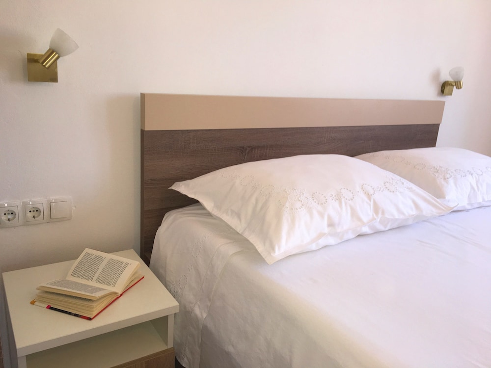 Family Apartment, Multiple Beds, Courtyard View photo 3