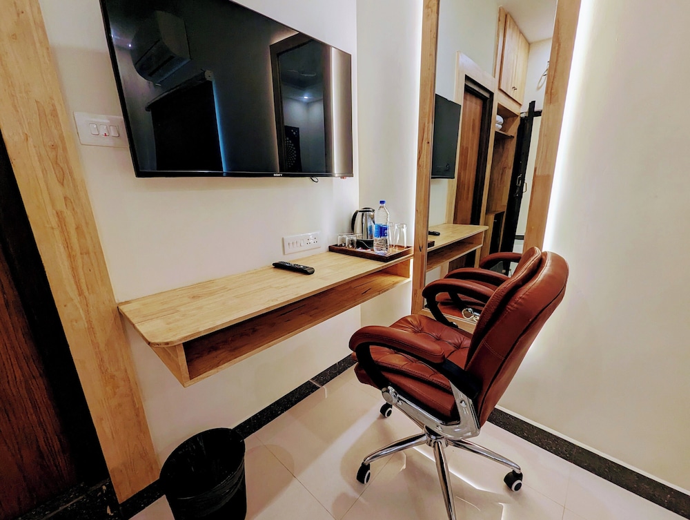 Deluxe Double Room - Photo 7
