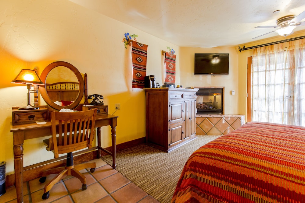 Standard Room - Photo 2