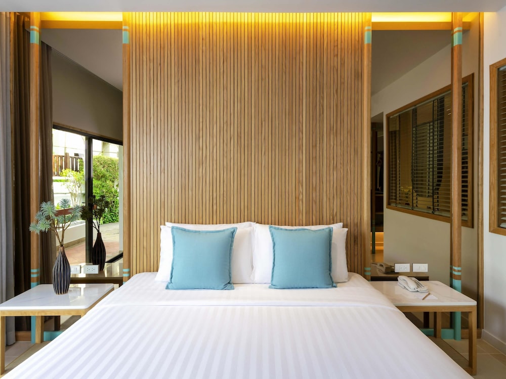 Premier Suite, 1 Double Bed with Sofa bed, Sea View (Living room) - Photo 1