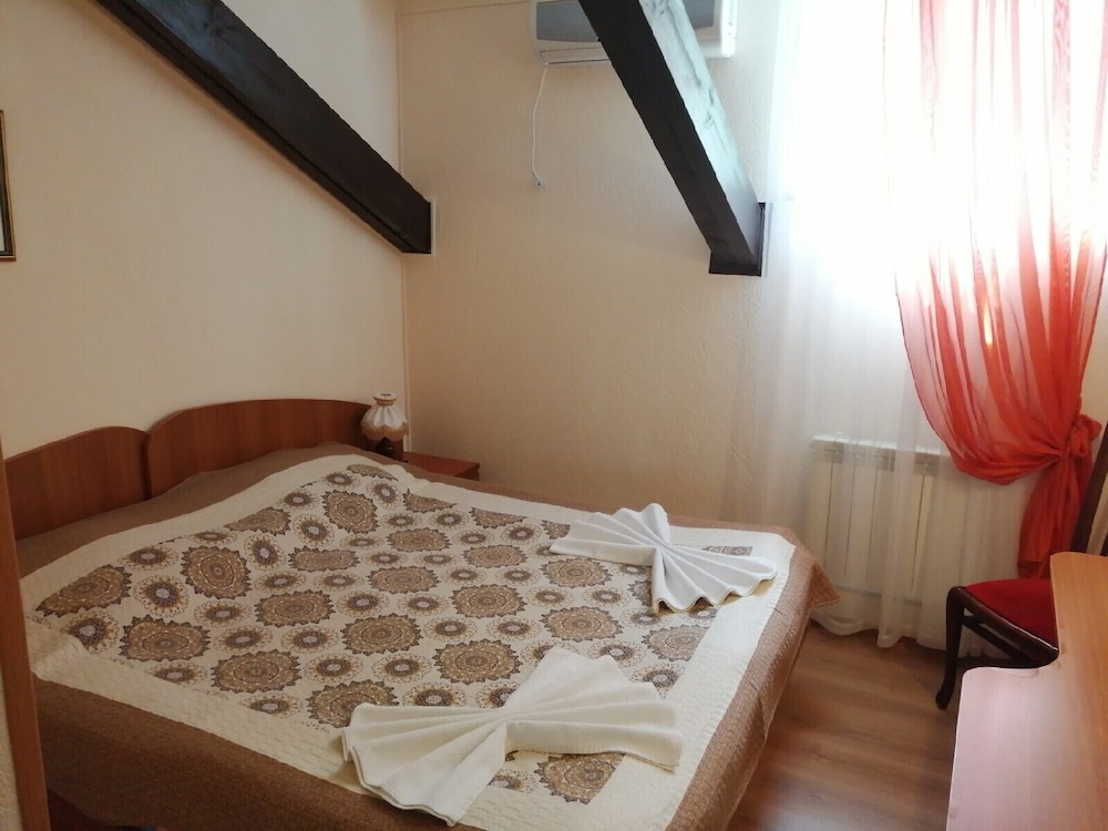 Economy Room photo 1