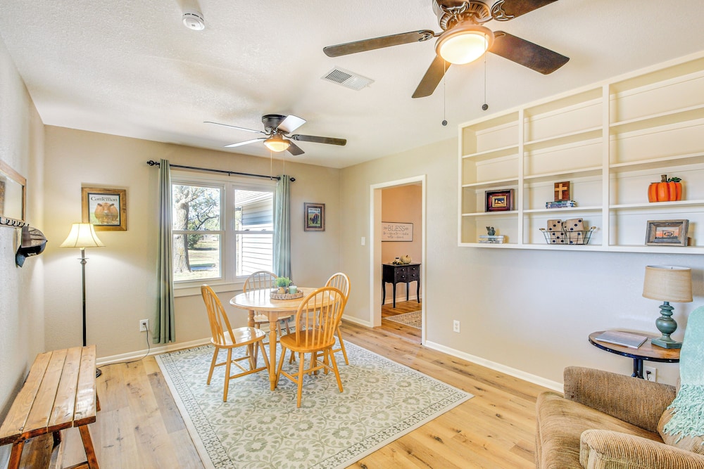 House (2 Bedrooms) photo 2