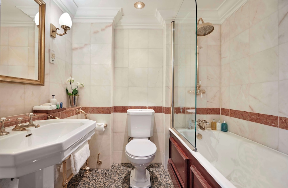 Presidential Suite - The Churchill Residence thumbnail 6