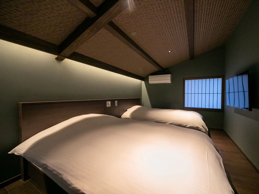 Suite, Maisonette 4 Beds, private bath, Non Smoking photo 2