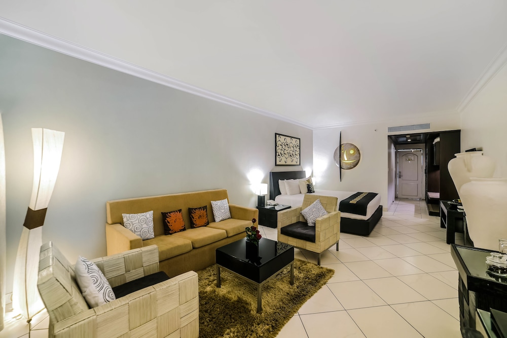 Deluxe Room - Photo 1
