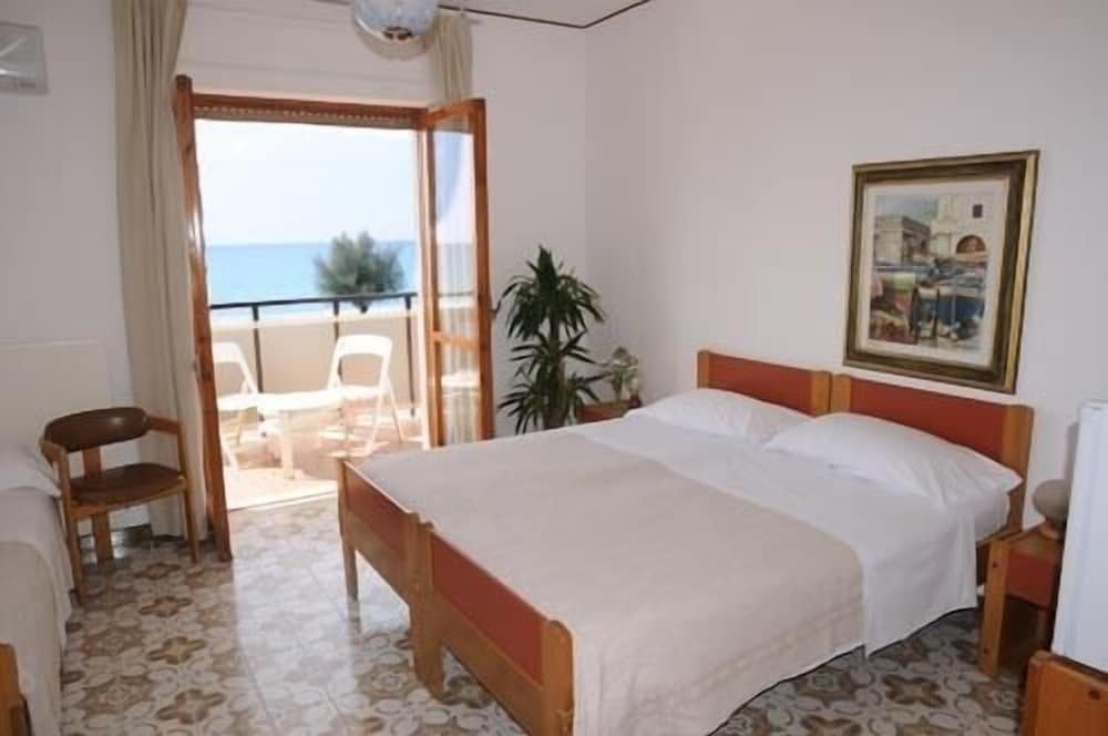 Standard Quadruple Room photo 1