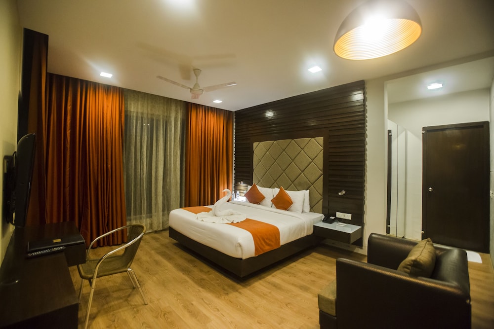 Royal Suite, 1 King Bed photo 1