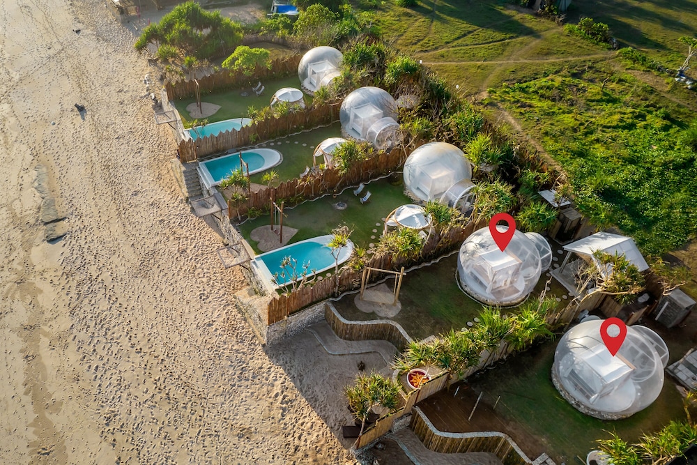 Bubble, 2 Baths, Beach View