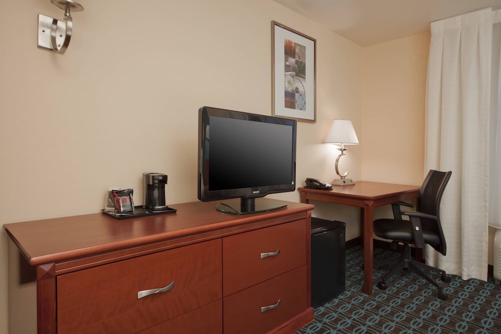 Room, 2 Double Beds (Hearing Accessible)
