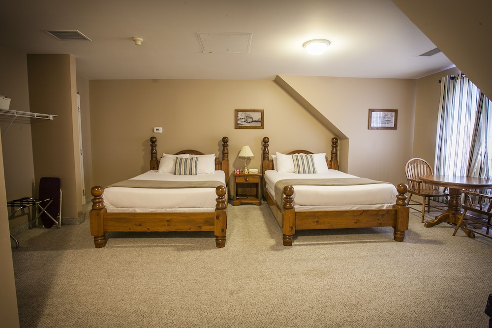 Standard Room, 2 Queen Beds