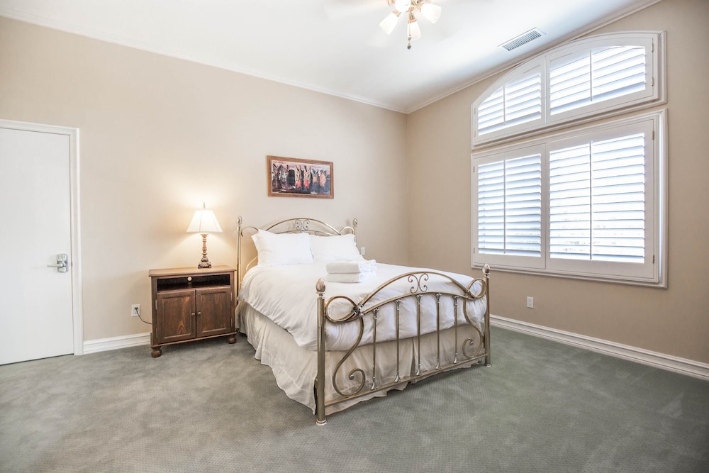 Villa (Multiple Bedrooms) photo 2