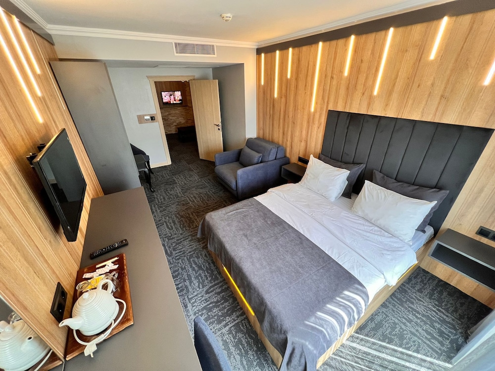 Family Suite photo 2