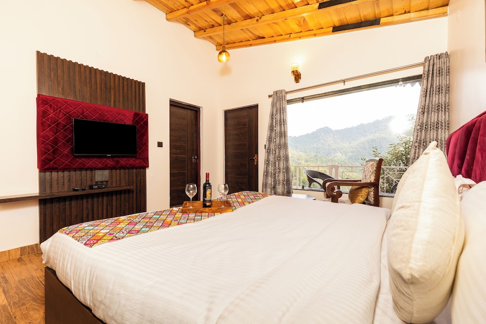 Comfort Double Room, Balcony, Hill View