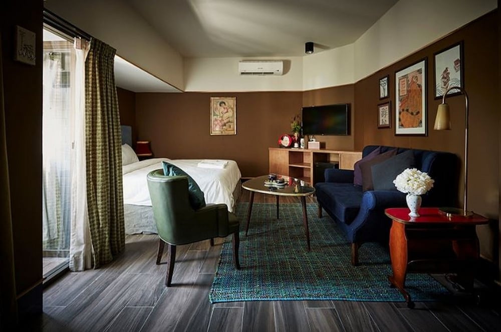 Josh Room