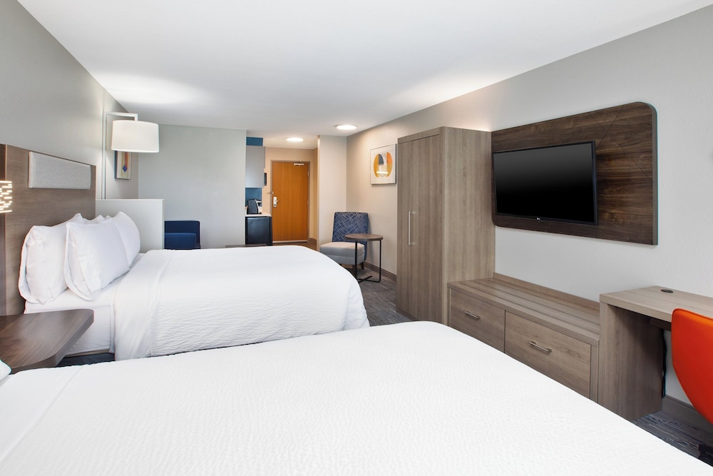 Suite, 2 Queen Beds - Photo 1