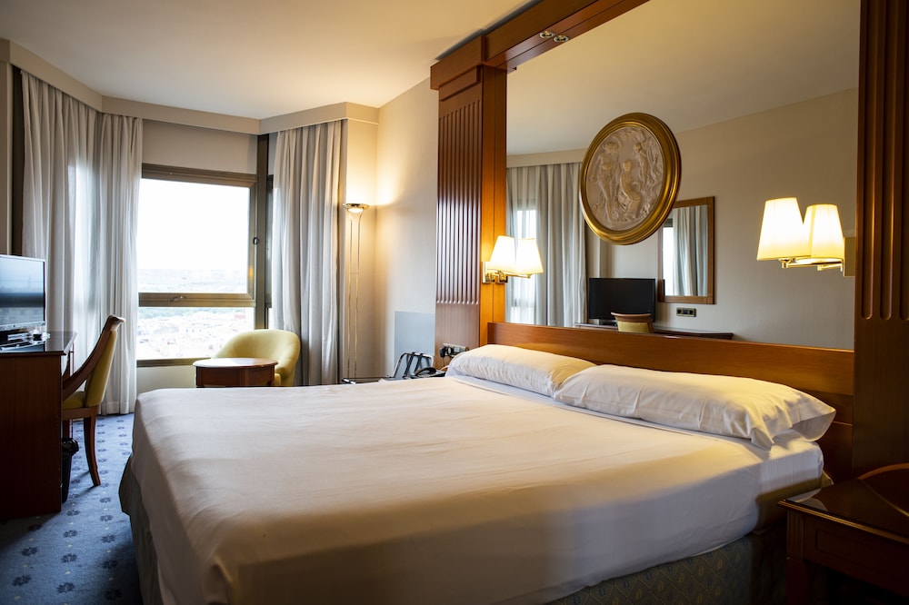 Double Room - Photo 16