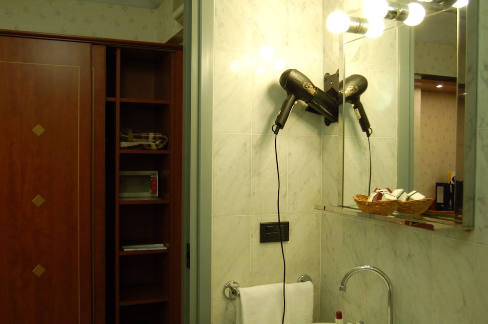 Standard Triple Room, 1 Bedroom - Photo 4