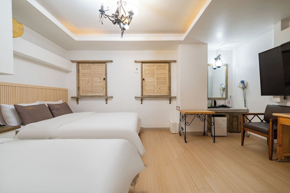 Superior Twin Room photo 2