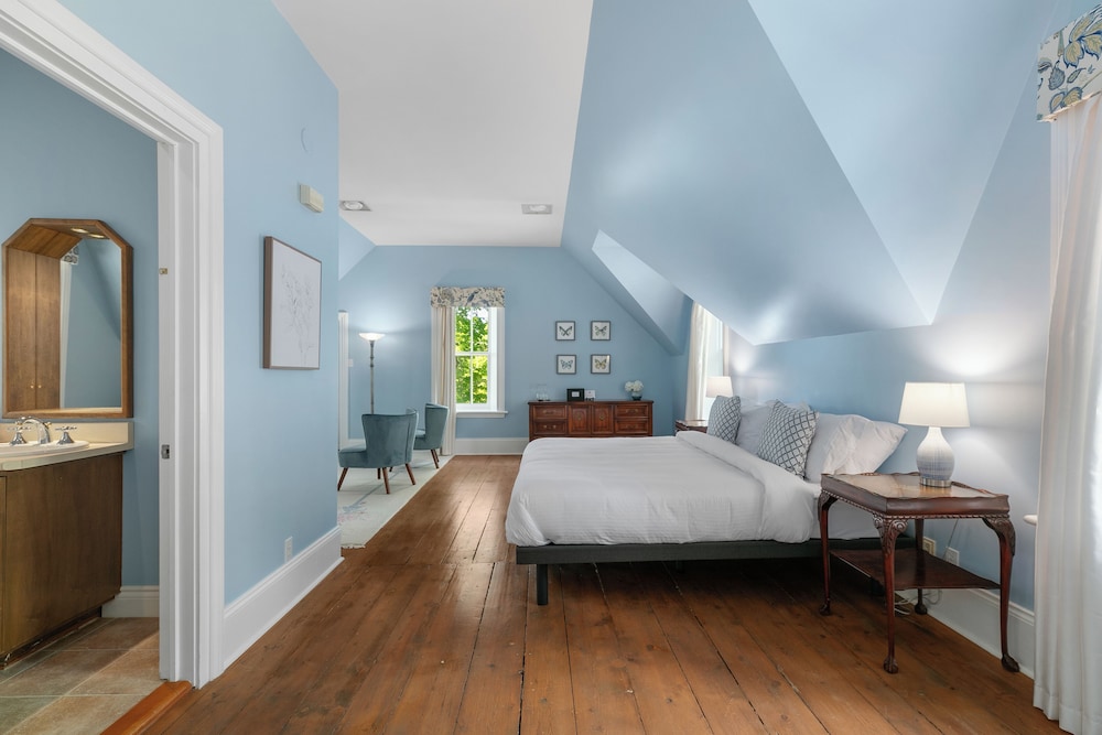 Deluxe Room, 1 King Bed (N°4)