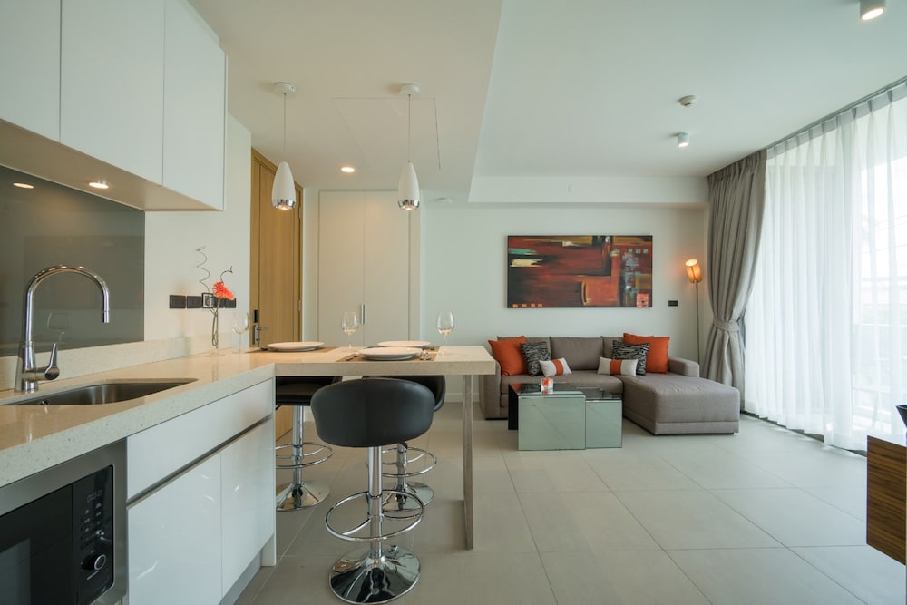 2 Bedrooms Apartment Standard photo 3