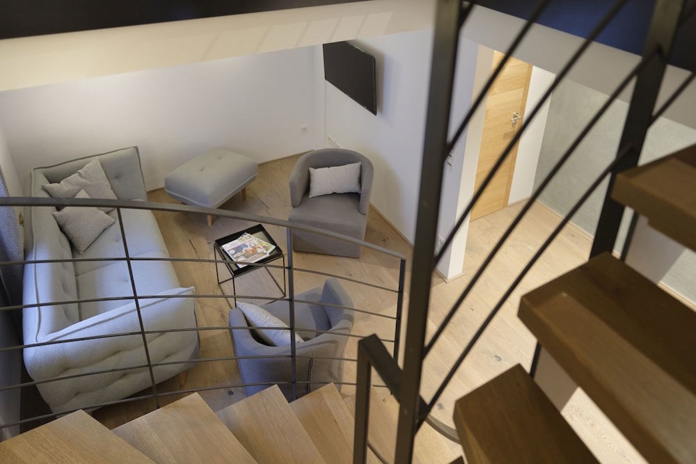 Loft (STIERHALTER) photo 1