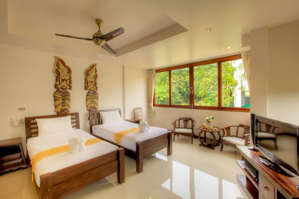 Deluxe with Sea View Balcony - Photo 4