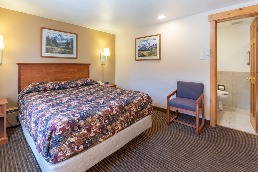 Standard Room, 1 Queen Bed - Photo 3