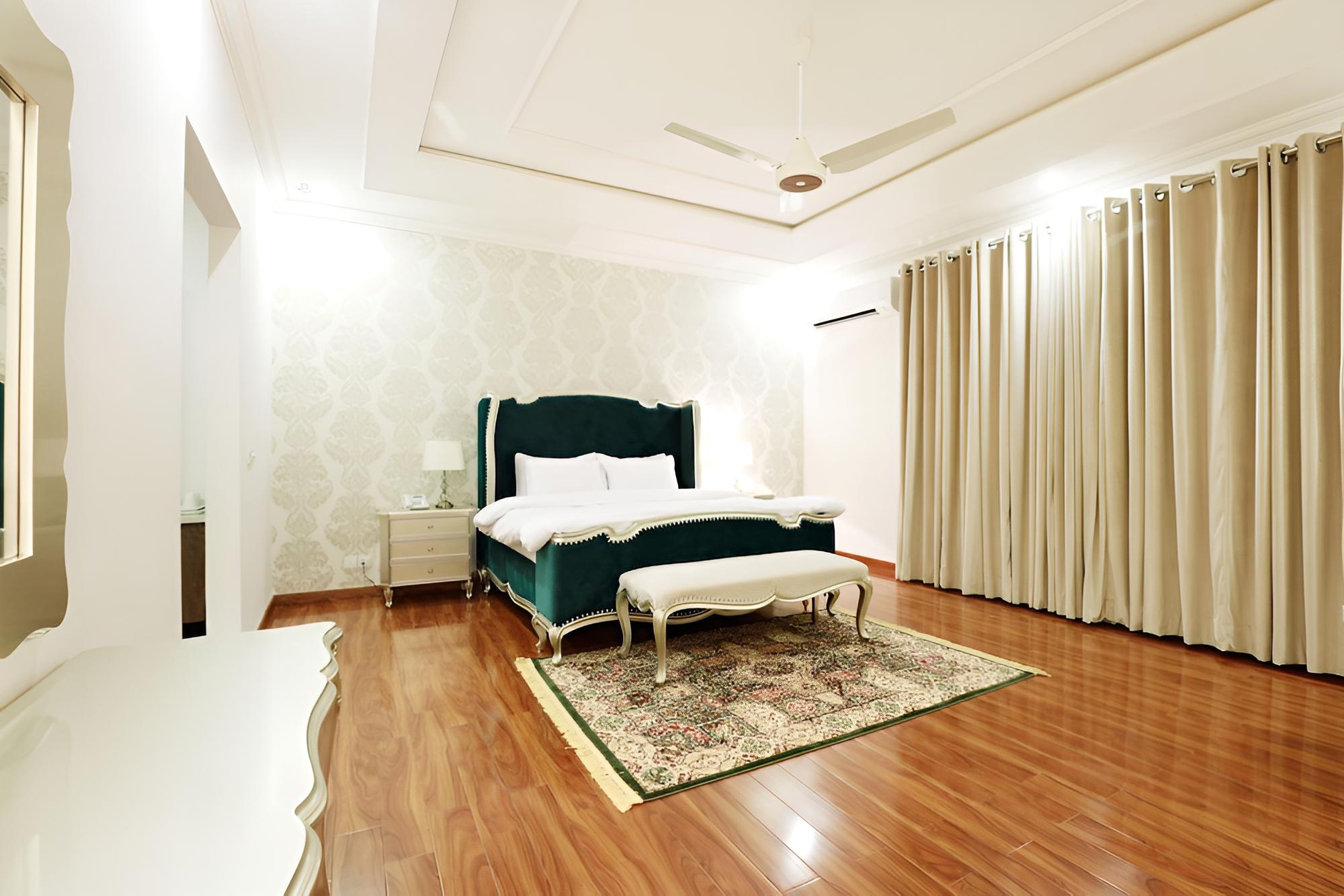 Executive Suite photo 3