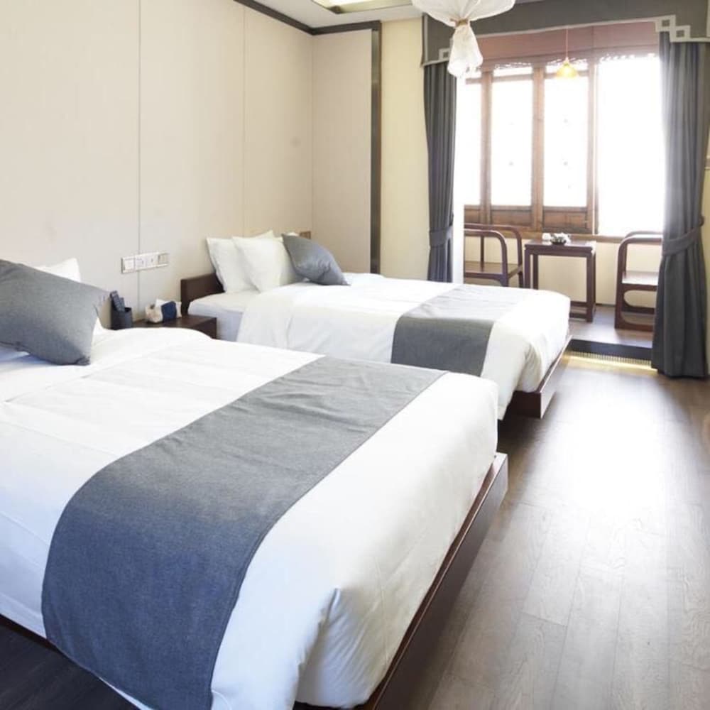 Deluxe Twin Room, Non Smoking photo 1