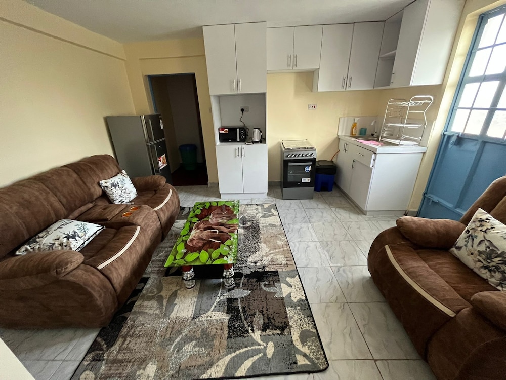 Apartment photo 2