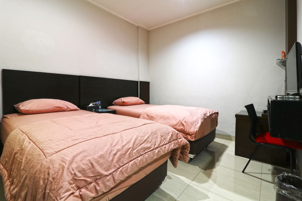Deluxe Twin Room - Photo 6