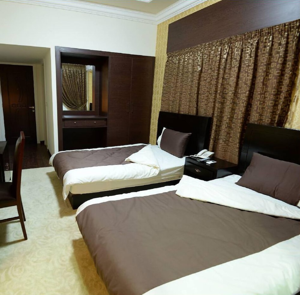 Twin Room, 2 Twin Beds photo 3
